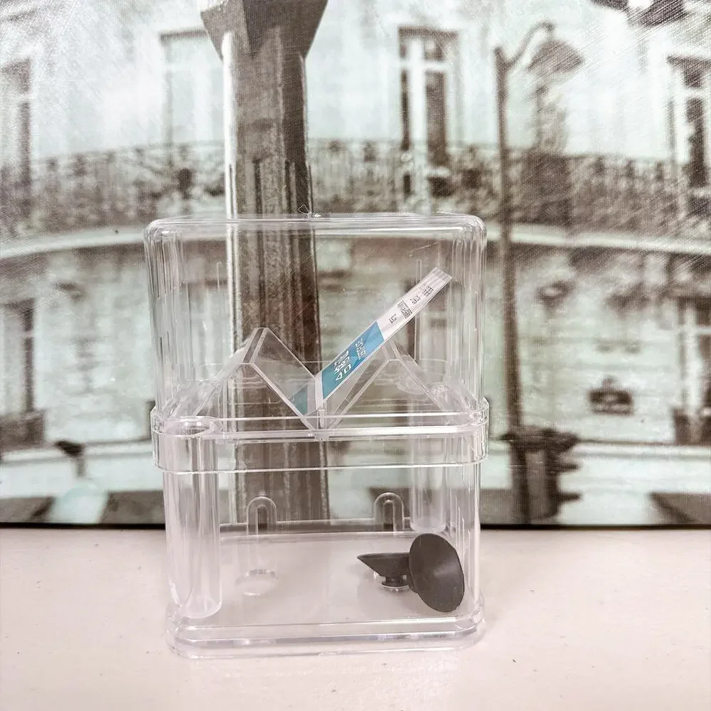 Double‑Layer Floating Aquarium Fish Breeding Isolation Box
